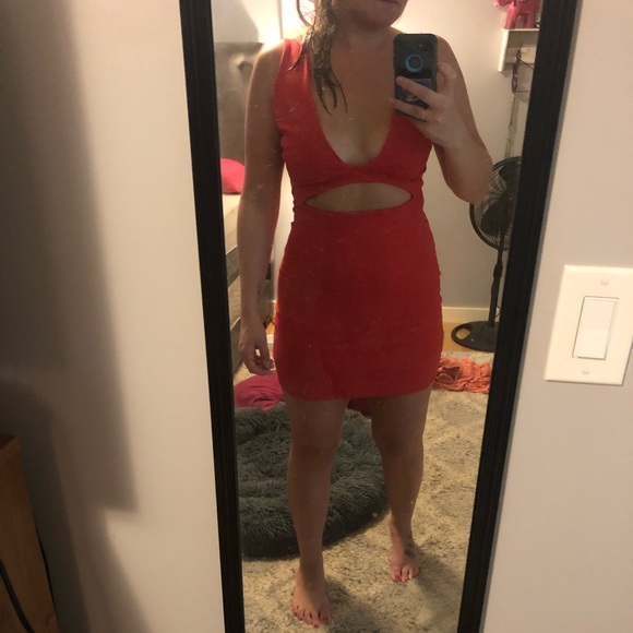 Nanamacs Cutout Dress size Large (fits like a med) - Picture 2 of 4